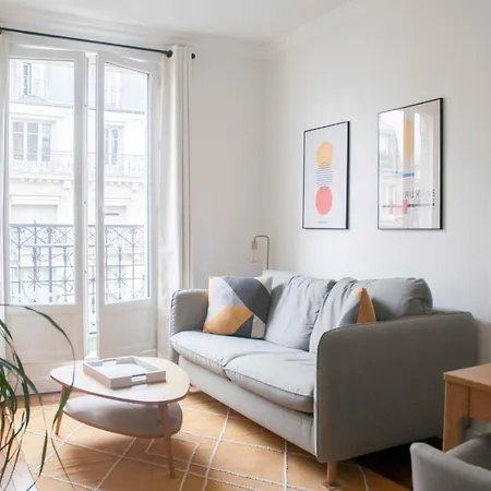 Apartment Nice Apt With Balcony In Parmentier Paris