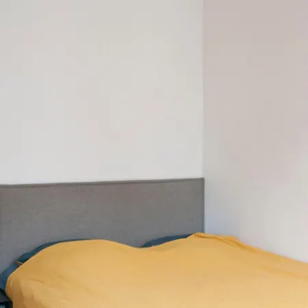Nice Apt With Balcony In Parmentier Apartment