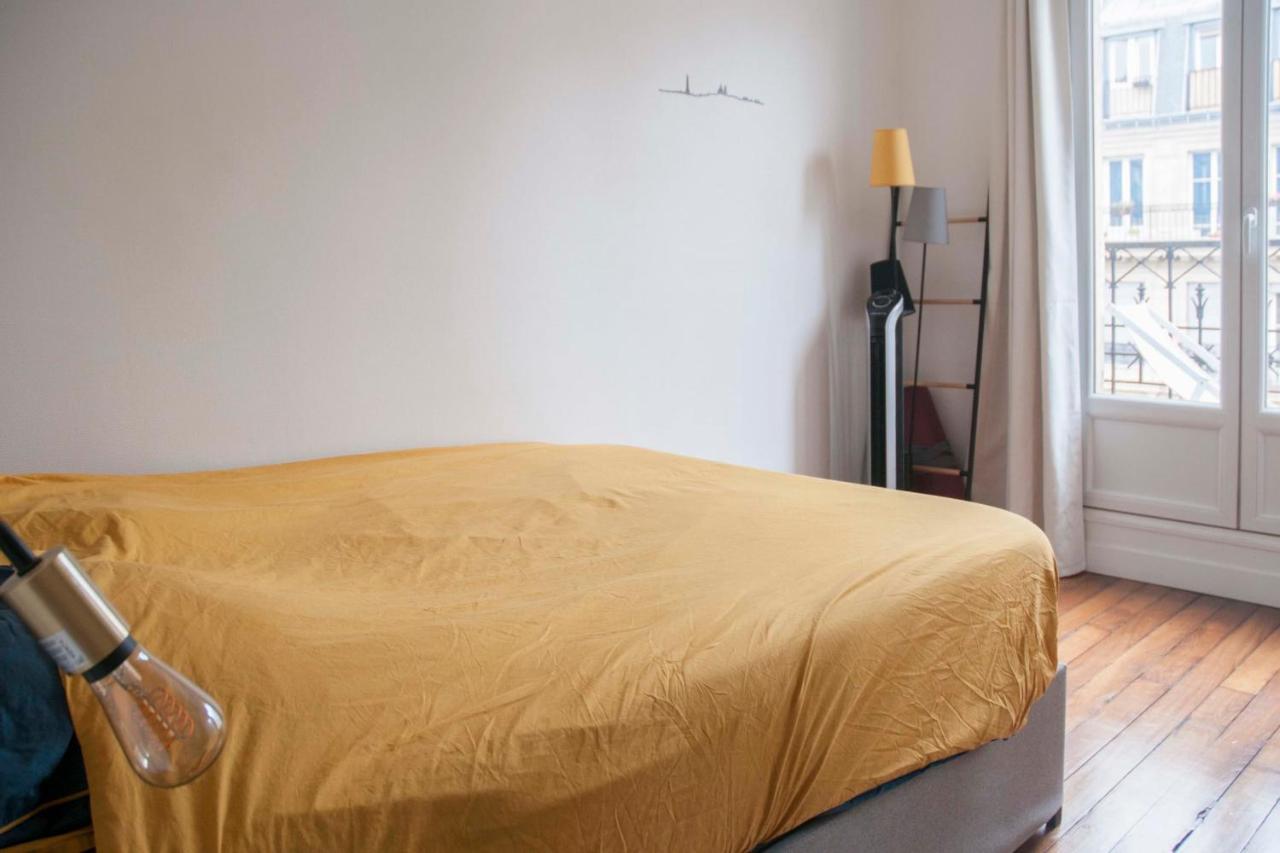 Nice Apt With Balcony In Parmentier Paris