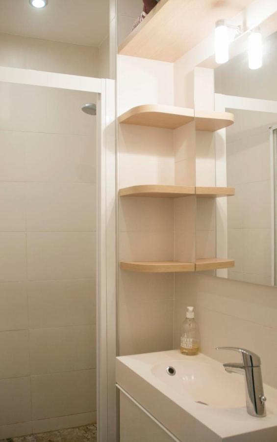 Nice Apt With Balcony In Parmentier *